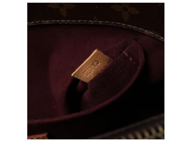 Borsa 2Way Louis Vuitton Montaigne MM in Monogram Canvas marrone M41056 Bordò - vista 14