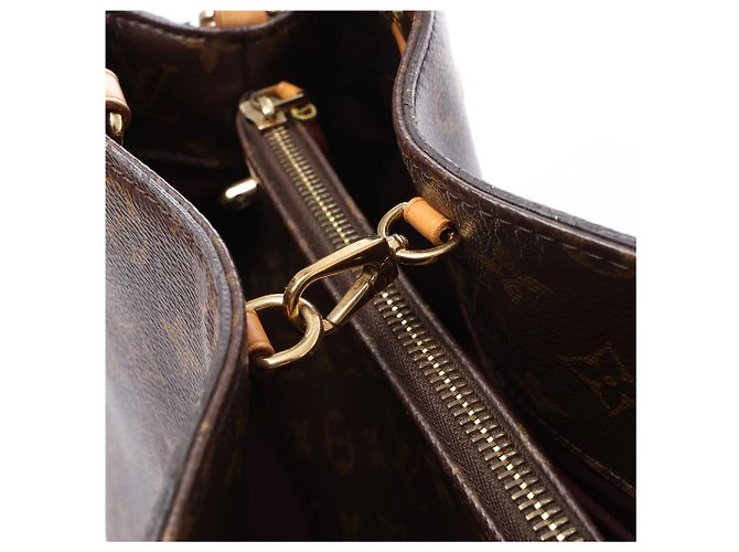 Borsa 2Way Louis Vuitton Montaigne MM in Monogram Canvas marrone M41056 Bordò - vista 16