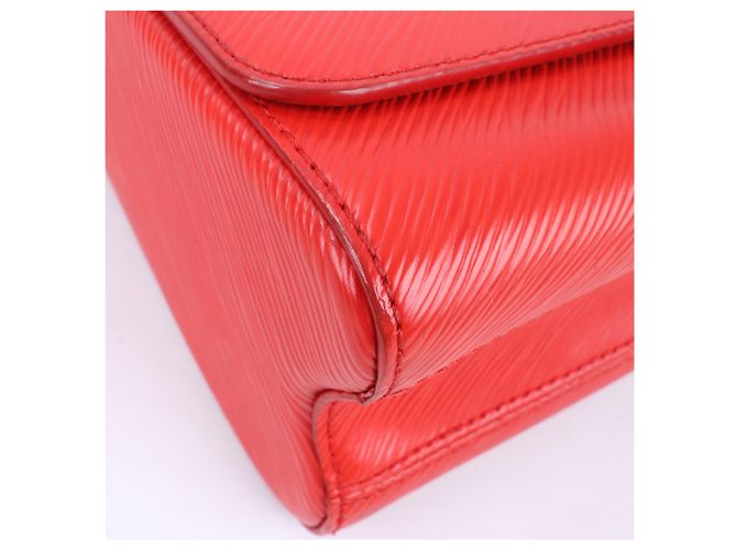 Borsa a Spalla Louis Vuitton Epi Leather Twist MM in Rosso M50523 Rosa - vista 13