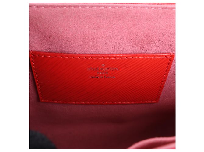 Borsa a Spalla Louis Vuitton Epi Leather Twist MM in Rosso M50523 Rosa - vista 16