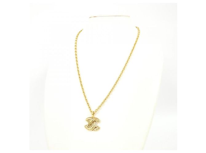 Collana Chanel dorata con pendente D'oro - vista 5