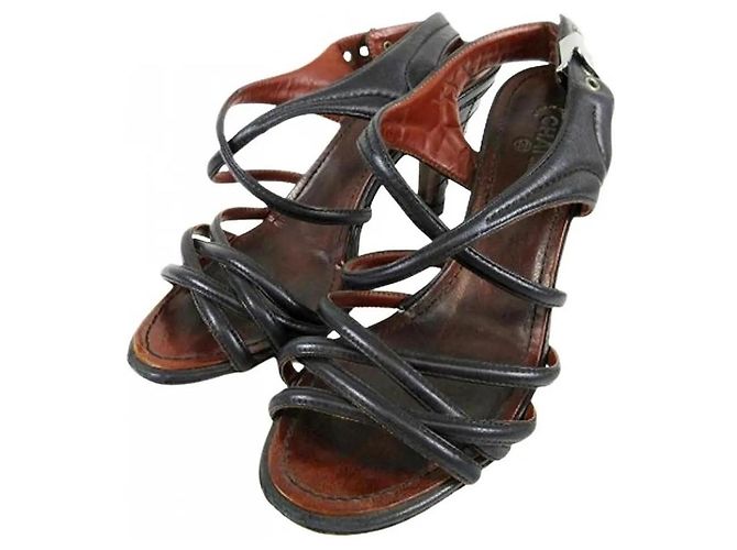 Chanel Sandali con cinturino in pelle trapuntata nera Marrone Nero - vista 2