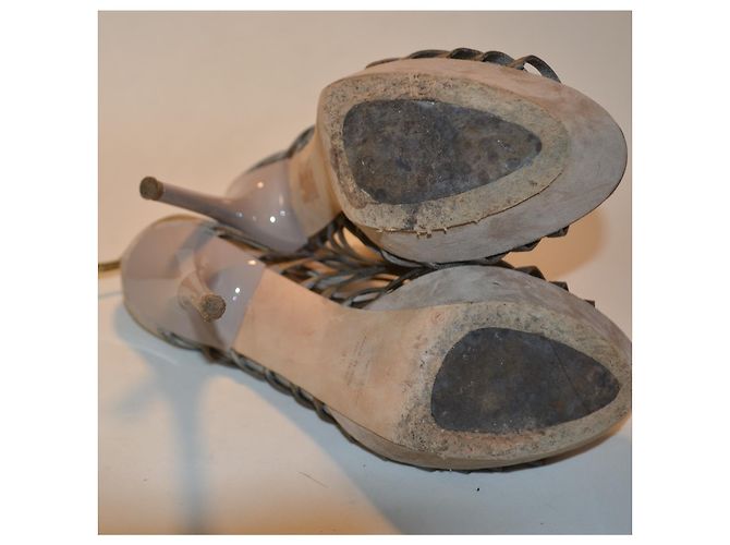 Autre Marque Graue High-Heel Riemchensandalen aus Hirschleder - Ansicht 4