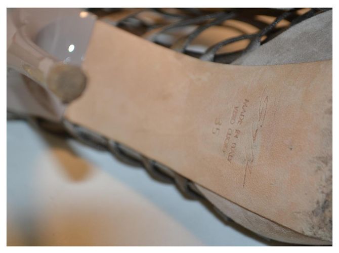 Autre Marque Graue High-Heel Riemchensandalen aus Hirschleder - Ansicht 5