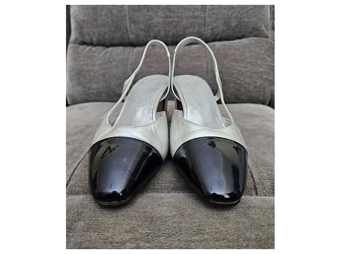 Timeless Sandalias slingback de punta cuadrada en cuero negro/plata Chanel Talla 36 - vista 2