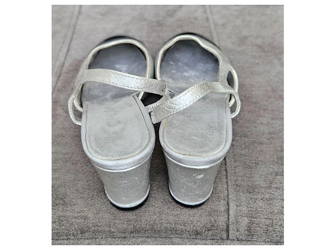 Timeless Sandalias slingback de punta cuadrada en cuero negro/plata Chanel Talla 36 - vista 8