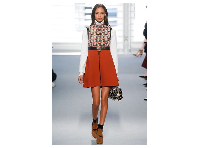 Louis Vuitton Runway Kleid Geometrisches Muster Braun Schwarz Weiß Rot Orange - Ansicht 2