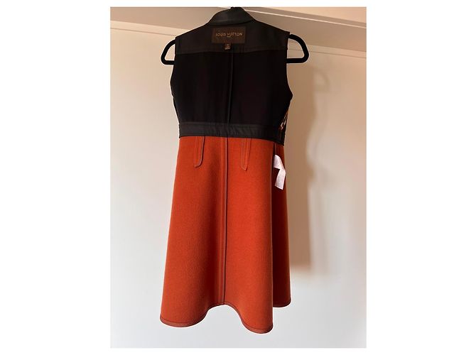 Louis Vuitton Runway Kleid Geometrisches Muster Braun Schwarz Weiß Rot Orange - Ansicht 4