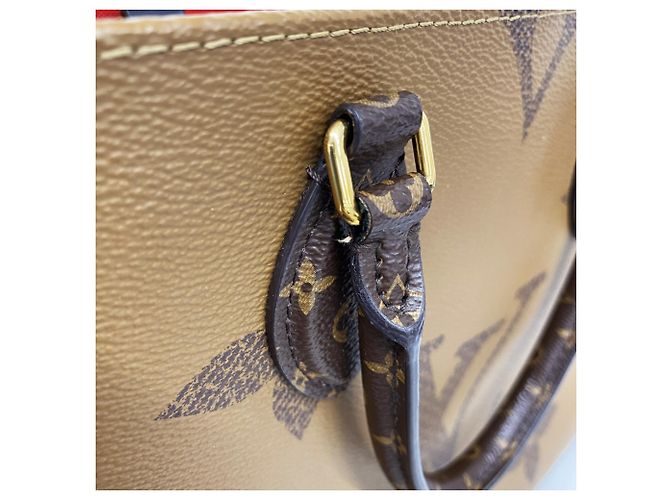 Borsa Tote Louis Vuitton Monogram Giant Reverse OnTheGo MM Marrone - vista 10