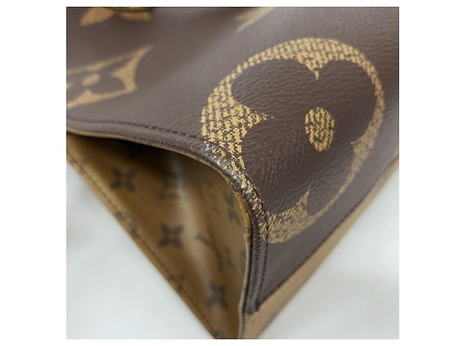Borsa Tote Louis Vuitton Monogram Giant Reverse OnTheGo MM Marrone - vista 9