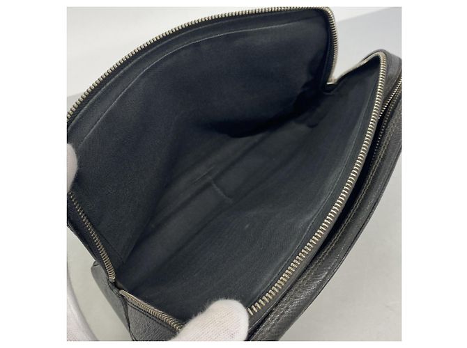 Clutch Louis Vuitton Taiga Pavel Grigio - vista 12
