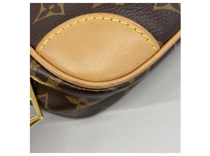 Louis Vuitton Monogram Deauville MINI Shoulder Bag Brown - view 6