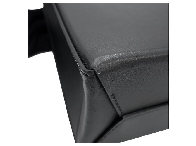 Fendi Handtasche aus schwarzem Leder - Ansicht 10