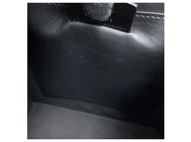 Fendi Handtasche aus schwarzem Leder - Ansicht 12