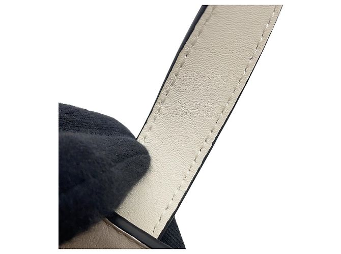 Borsa a mano compatta in pelle Loewe Hammock Bianco - vista 12