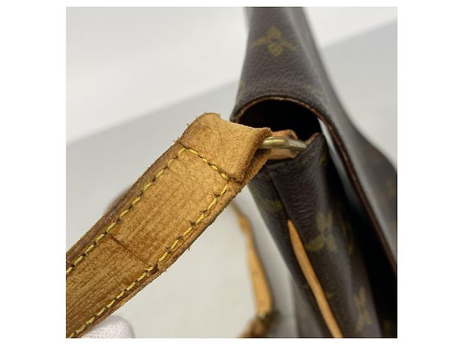 Borsa a Spalla Louis Vuitton Monogram Musette Salsa Marrone - vista 8
