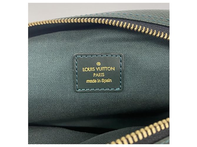 Clutch Louis Vuitton Taiga Kalga - vista 5