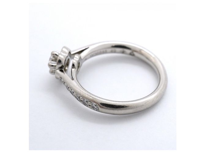 Chanel Platinum 950 Camellia Diamond Ring - Ansicht 9