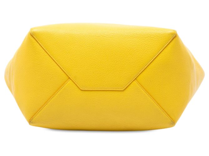 Céline Borsa Tote Phantom in pelle di vitello granulata gialla di Celine, piccola Giallo - vista 3