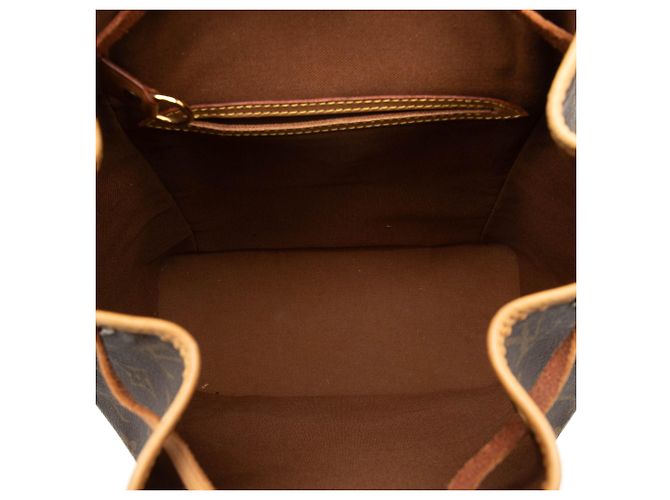 Louis Vuitton Marrom Monogram Montsouris MM - vista 4