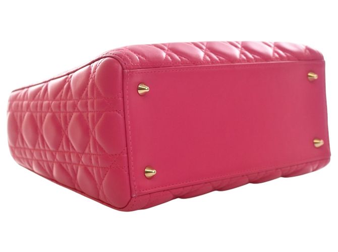 Lady Dior en piel de cordero cannage rosa, tamaño Medium - vista 12