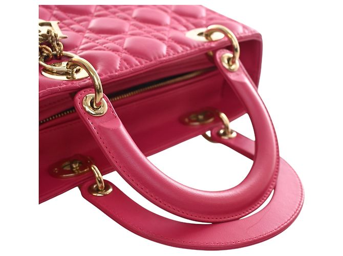 Lady Dior en piel de cordero cannage rosa, tamaño Medium - vista 14