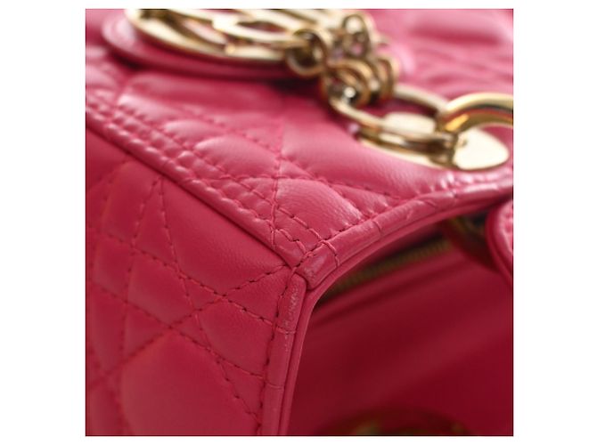 Lady Dior en piel de cordero cannage rosa, tamaño Medium - vista 8