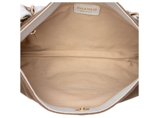 Chanel Olsen Schultertasche aus braunem Canvas - Ansicht 4