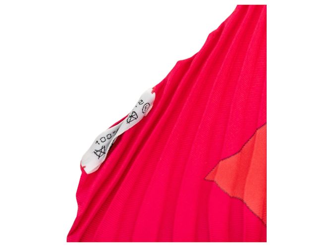 Hermès Red Parmi Les Fleurs Je Compte Les Heures Sciarpa in seta plissettata Rosso - vista 3