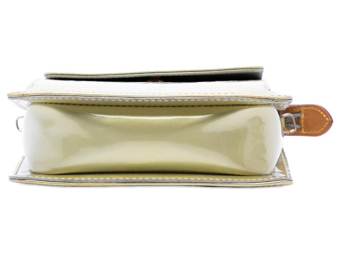 Louis Vuitton White Monogram Vernis Mat Mott Bianco - vista 3