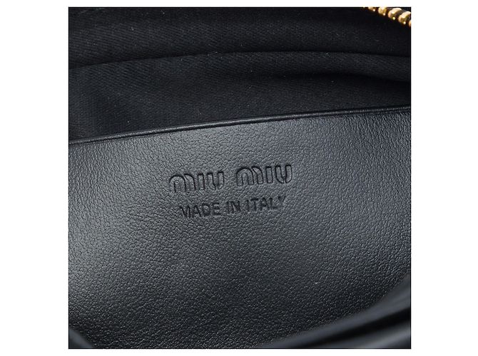 Borsa a cintura Softy Beau in vitello nero Miu Miu - vista 5