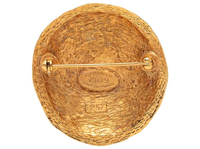 Spilla rotonda Chanel Gold CC placcata oro D'oro - vista 2