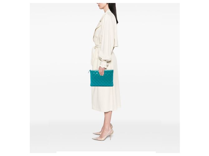 Clutch Chanel Blue Medium Quilted Patent O Case Turchese - vista 7