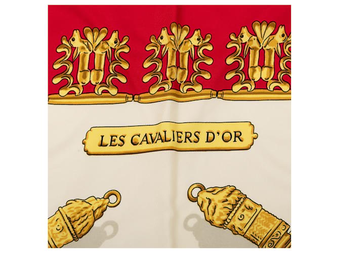 Sciarpa in seta Hermès Red Les Cavaliers d Or 90 Rosso - vista 3