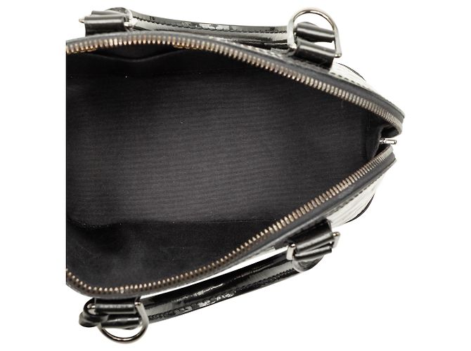 Louis Vuitton Alma BB en Monogram Vernis negro - vista 4