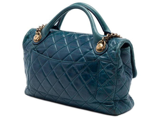 Chanel Blue Medium Glazed Calfskin Castle Rock Top Handle Flap - vista 2