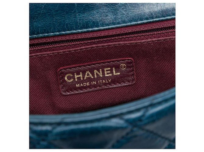 Chanel Blue Medium Glazed Calfskin Castle Rock Top Handle Flap - vista 5
