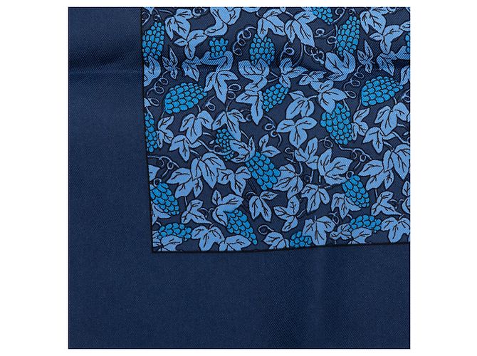 Hermès Seiden-Einstecktuch Blue Grape Vines Blau - Ansicht 4