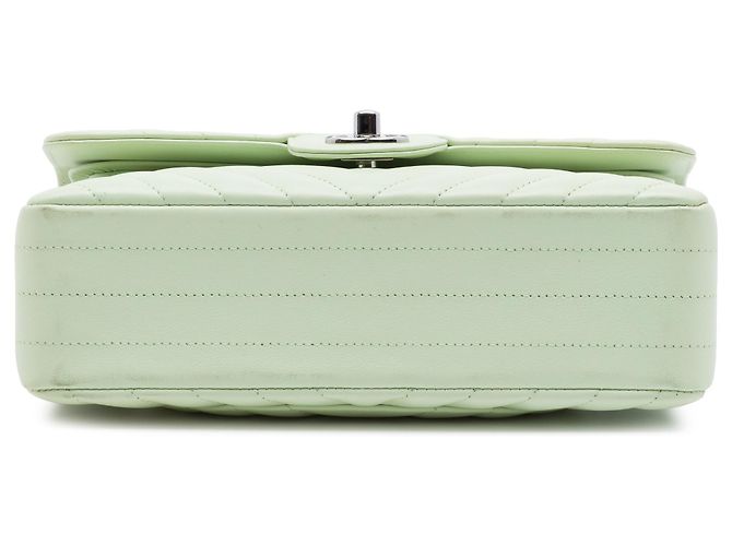 Chanel Green Small Classic Chevron Lambskin Double Flap Verde Verde chiaro - vista 3