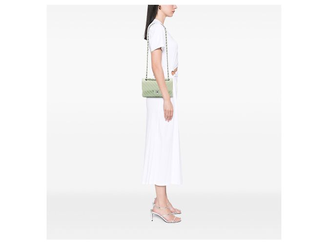 Chanel Green Small Classic Chevron Lambskin Double Flap Verde Verde chiaro - vista 6