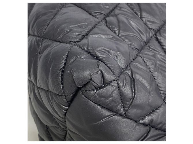 Sac à main Chanel Coco Cocoon Nylon Noir - vue 8