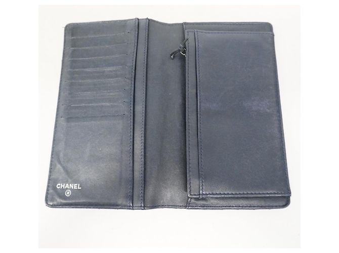 Cartera larga de piel charol Chanel Azul marino - vista 3