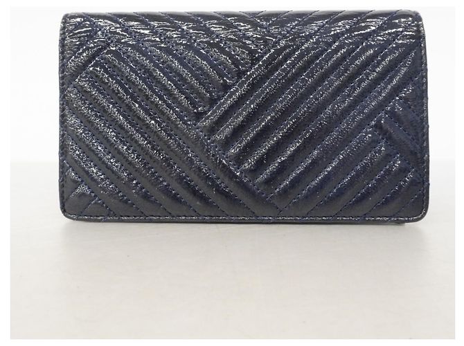 Cartera larga de piel charol Chanel Azul marino - vista 8
