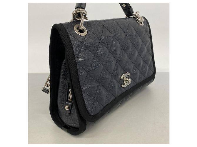 Timeless Chanel Matelassé Schultertasche mit Kette Schwarz - Ansicht 2