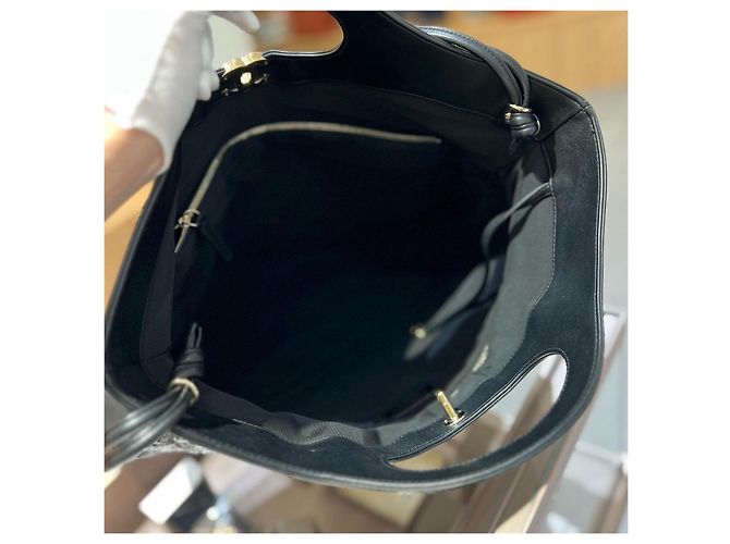 Chanel Borsa Tote in Pelle Trapuntata Nera Nero - vista 7