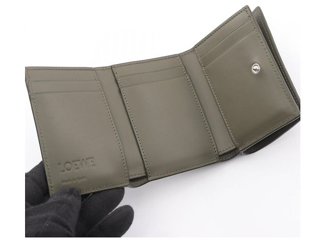 Portafoglio trifold Loewe Verde - vista 3