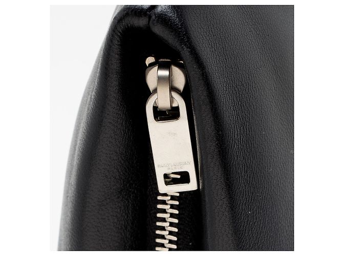 Pochette imbottita Saint Laurent in agnello con logo Nero - vista 8