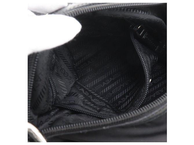 Prada Nylon Schultertasche Schwarz - Ansicht 7