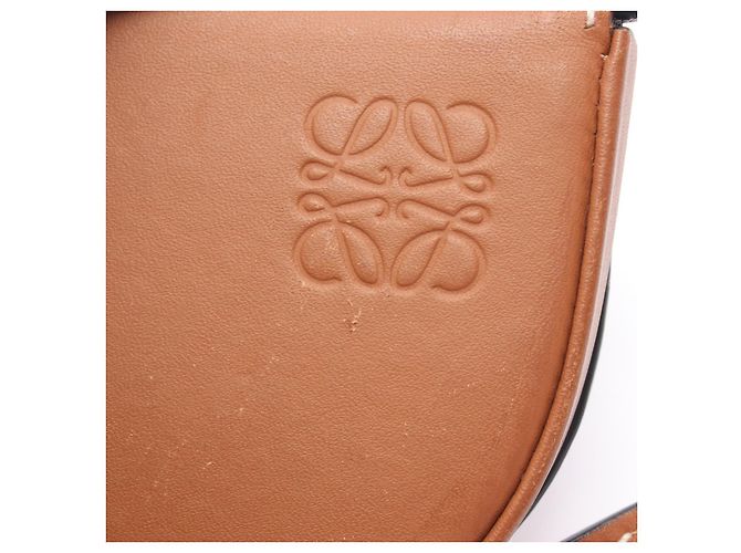 Mini borsa a tracolla in pelle Loewe Anagram Heel Pouch Marrone - vista 6