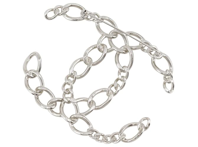 Spilla a catena traforata Chanel Coco Mark Argento Metallico - vista 2